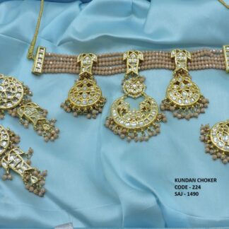 KUNDAN NECKLACE SET