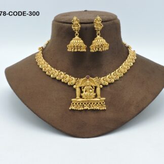 ANTIQUE NECKLACE SETS