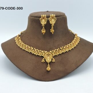 ANTIQUE NECKLACE SETS