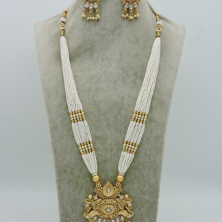 ANTIQUE PENDANT SETS