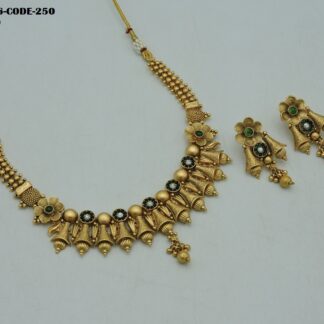 RAJWADI NECKLACE SETS