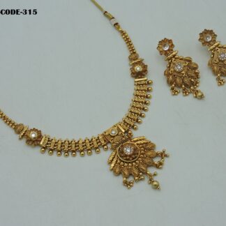 ANTIQUE NECKLACE SETS