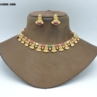 ANTIQUE NECKLACE SETS