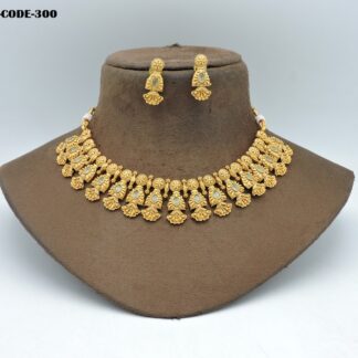 ANTIQUE NECKLACE SETS