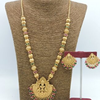 ANTIQUE PENDANT SETS