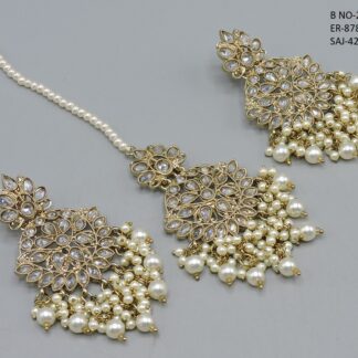 MEHNDI POLISH EARRING WITH TIKKA
