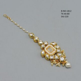 KUNDAN MAANG TIKKA