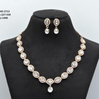DESIGNER NECKLACE SET IN ORGINAL KUNDAN FINISH