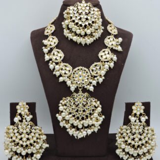 KUNDAN PENDANT SET