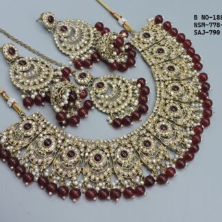 STONE NECKLACE SET IN MEHNDI POLISH