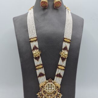 ANTIQUE PENDANT SETS