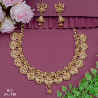 ANTIQUE NECKLACE SETS
