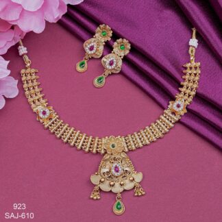 ANTIQUE NECKLACE SETS