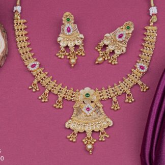 ANTIQUE NECKLACE SETS