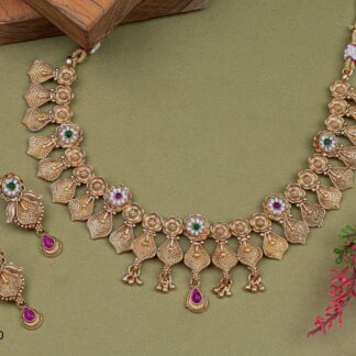 ANTIQUE NECKLACE SETS