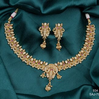ANTIQUE NECKLACE SETS