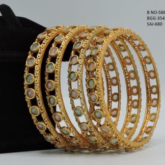 ANTIQUE POLKI BANGLES