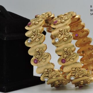 ANTIQUE RAJWADI BANGLES