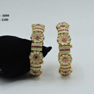 ANTIQUE POLKI BANGLES