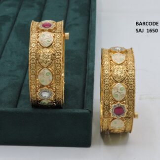 ANTIQUE BANGLES SET