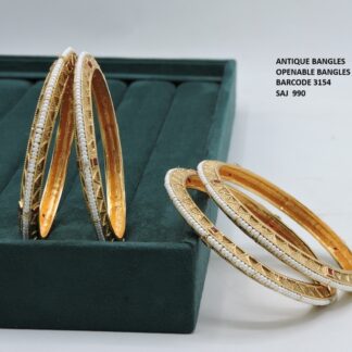 ANTIQUE MOTI BANGLES SET
