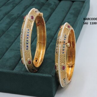 ANTIQUE BANGLES SET