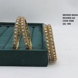 BANGLES SET WITH MEHNDI PLETING