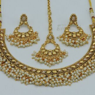 ANTIQUE GOLDEN NACKLACE SET