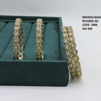 BANGLES WITH MEHNDI PLETING
