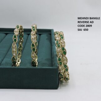COLOR BANGLES WITH MEHNDI PLETING