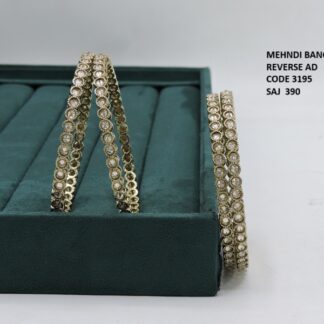 BANGLES SET WITH MEHNDI PLETING