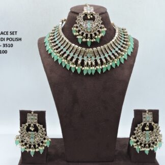 MEHNDI POLISH NACKLACE SET