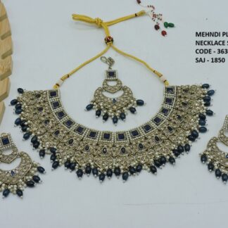 MEHNDI POLISH NACKLACE SET