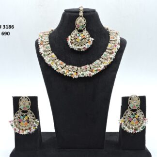 MEHNDI POLISH NACKLACE SET