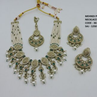 MEHNDI POLISH NACKLACE SET