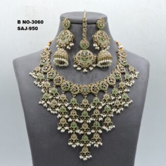 MEHNDI POLISH NACKLACE SET