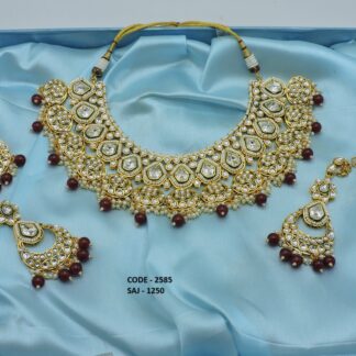 KUNDAN NACKLACE SET