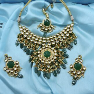 KUNDAN NACKLACE SET