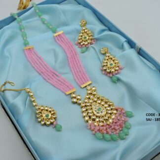 KUNDAN NACKLACE SET