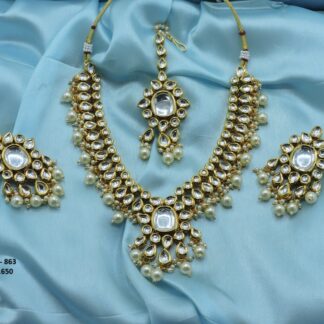 KUNDAN NACKLACE SET