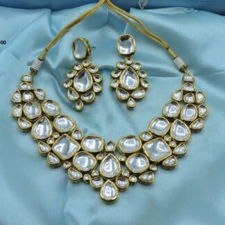 KUNDAN NACKLACE SET