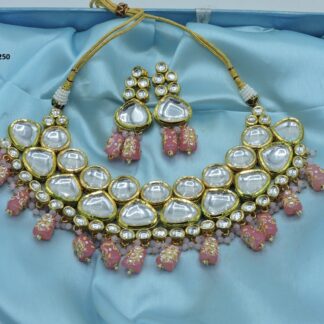 KUNDAN NACKLACE SET