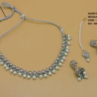 SIVER NACKLACE SET