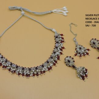 SILVER NACKLACE SET