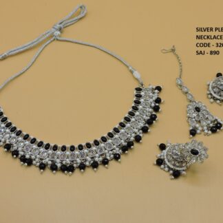 SIVER NACKLACE SET