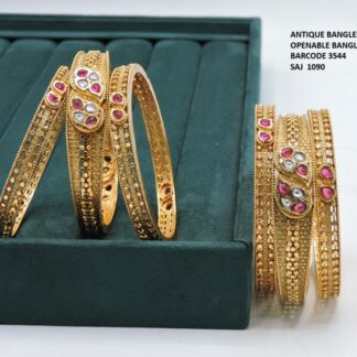 ANTIQUE GOLD POLISH SIX PEACE BANGLES