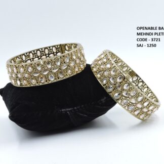 PRIMIUM QUALITY MEHNDI POLISH OPENABLE BANGLES