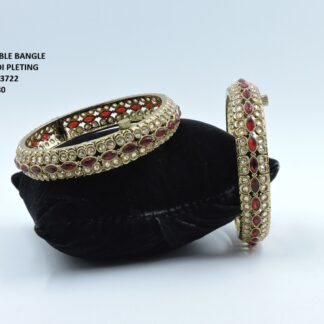 PRIMIUM QUALITY MEHNDI POLISH OPENABLE BANGLES