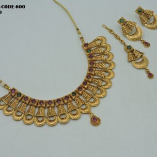 ANTIQUE NECKLACE SET