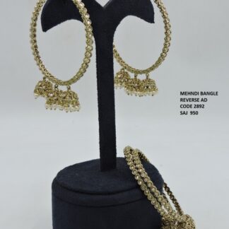 MEHNDI POLISH BANGLES WITH JHUMKA(LATKAN)